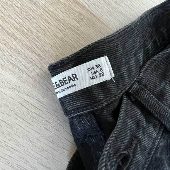 PULL&BEAR BLACK DENIM MOM JEANS - Picture 6 of 7